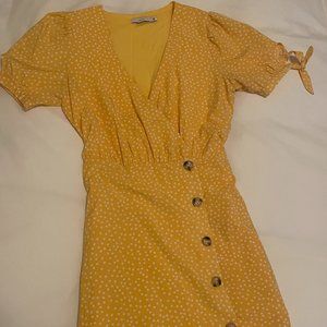 Lulu's Yellow Dress
